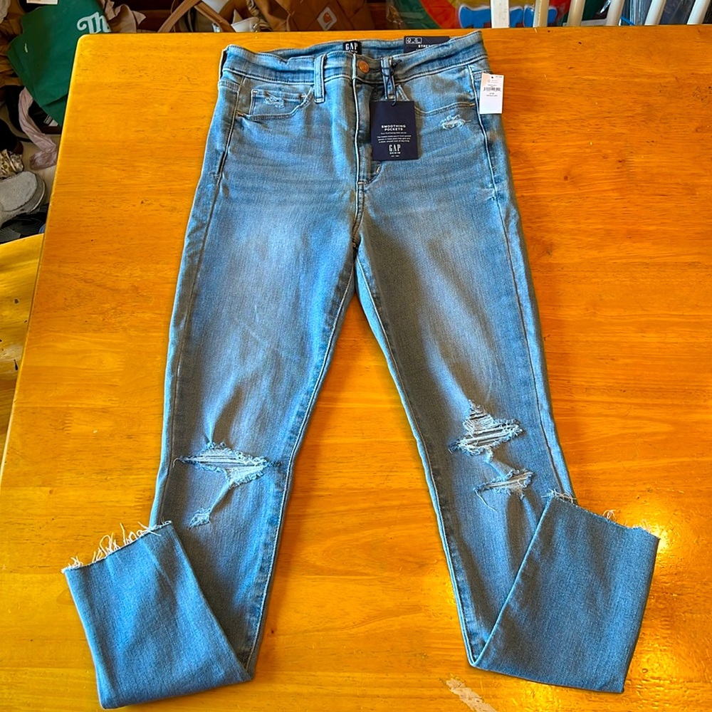 Gap High Rise Favorite Jegging.  Size 6 new with tag